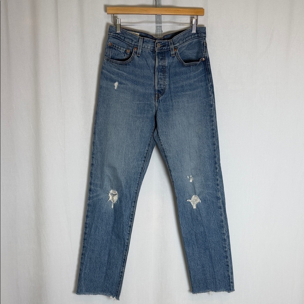 Levi's Premium Women's 501 Size 27 x 30 Distressed Medium Wash Button Fly EUC